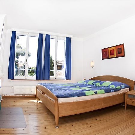 Happy Inn Lodge Interlaken Rum bild